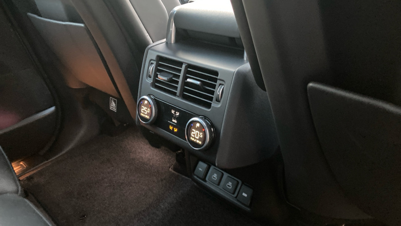 Land Rover Discovery 3.0 D300 R-Dynamic HSE 5dr Auto Diesel Station Wagon